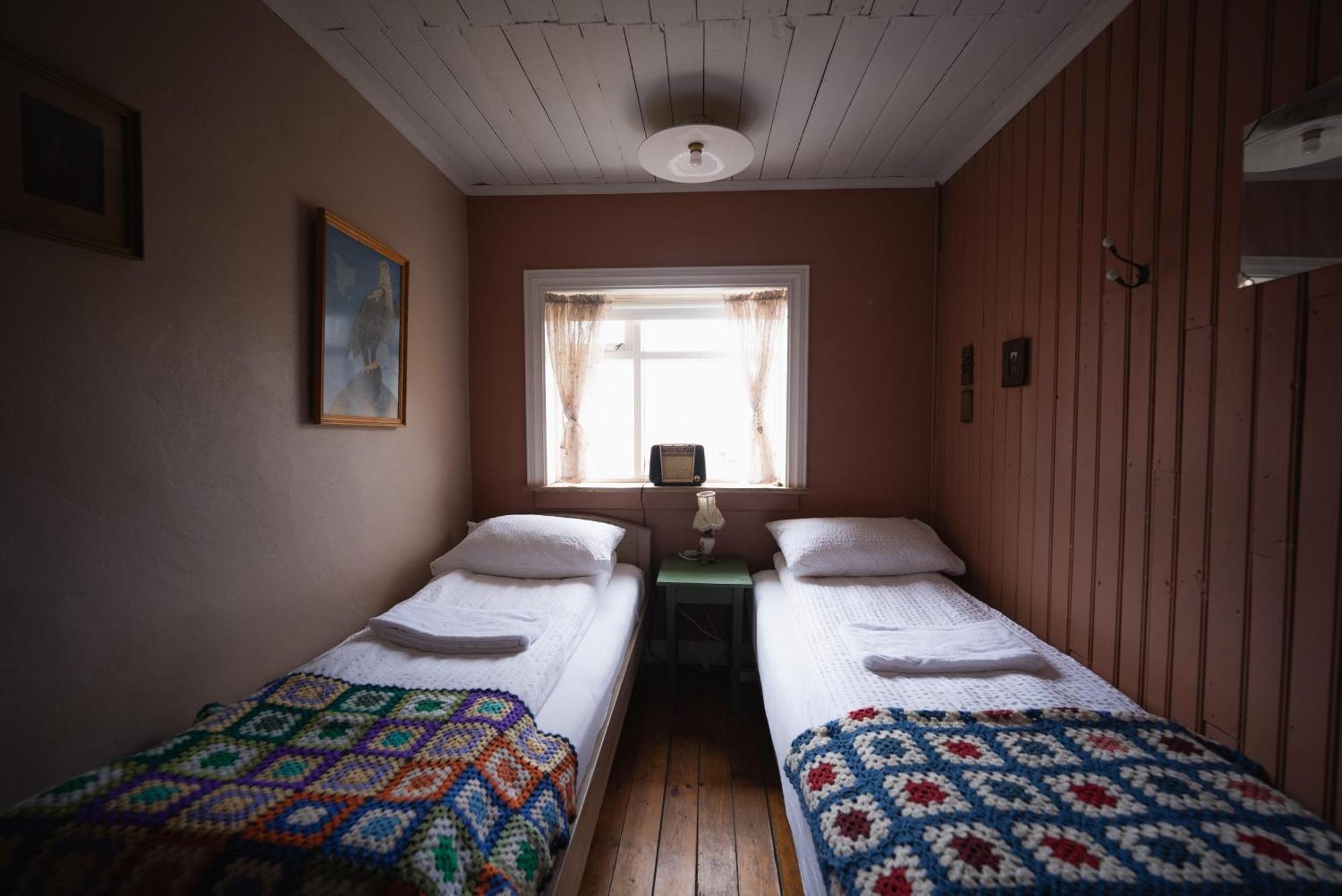 Wilderness Center / Obyggthasetur Islands Hotel Exterior photo